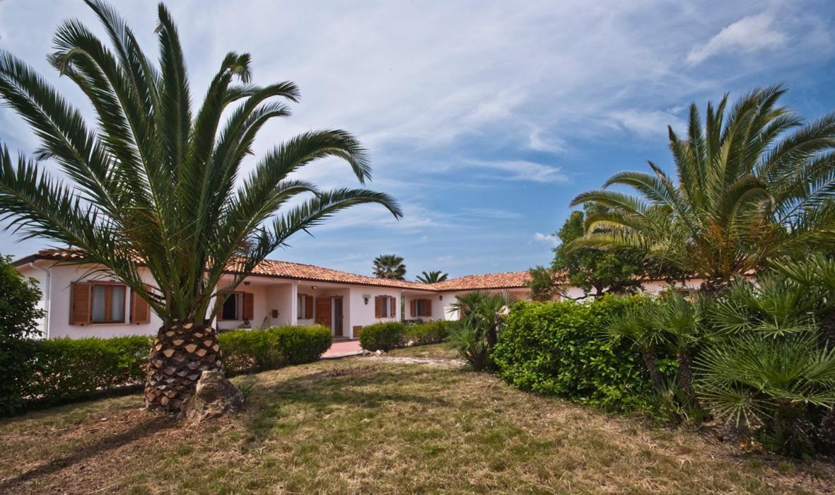 Agriturismo Sa Suerera Olmedo Bagian luar foto